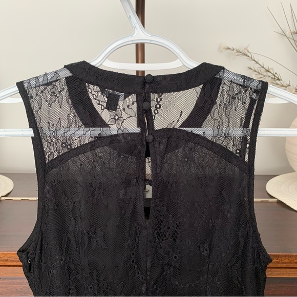 Guess Black Lace Peplum Sleeveless Top, Size Small - Picture 9 of 12